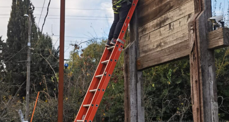 Sistema De Cámaras De Seguridad Condomio Particular Requínoa.